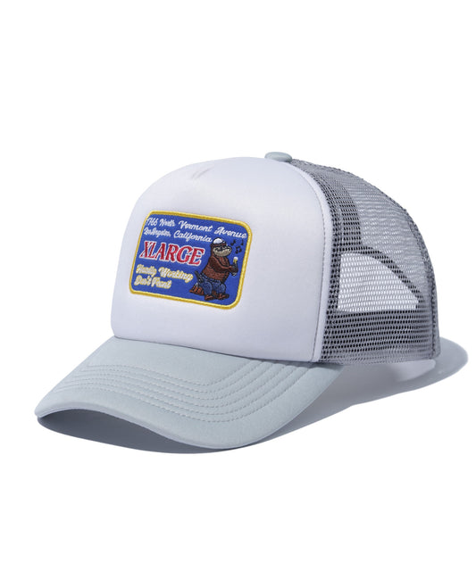 BEAR WITH BOTTLES CAP