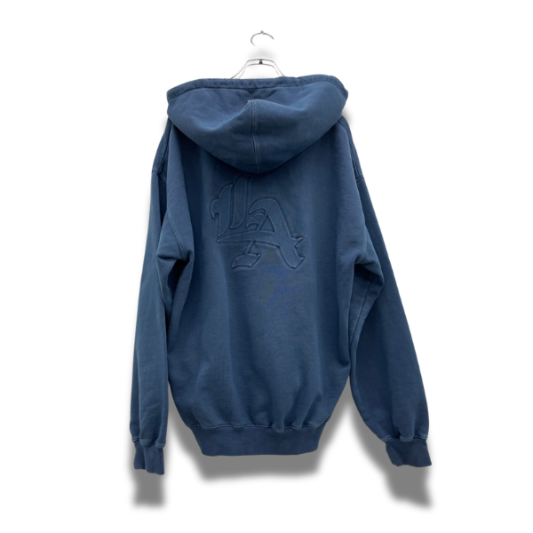 PIGMENT DYED EMBOSS LOGO ZIP HOODED SWEAT