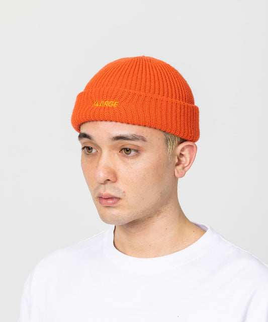 LOGO SHORT LENGTH BEANIE