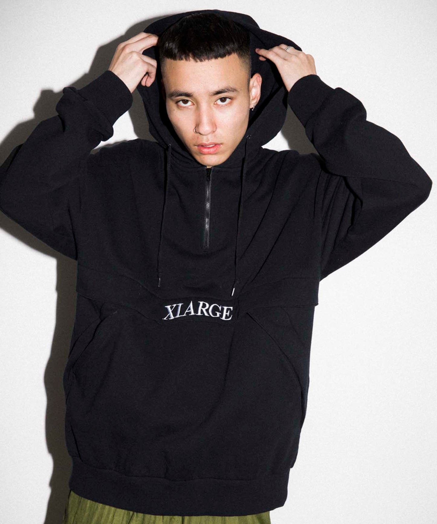 EMBROIDERY LOGO HALF ZIP HOODED SWEAT FLEECE, CREWNECK, HOODIE XLARGE