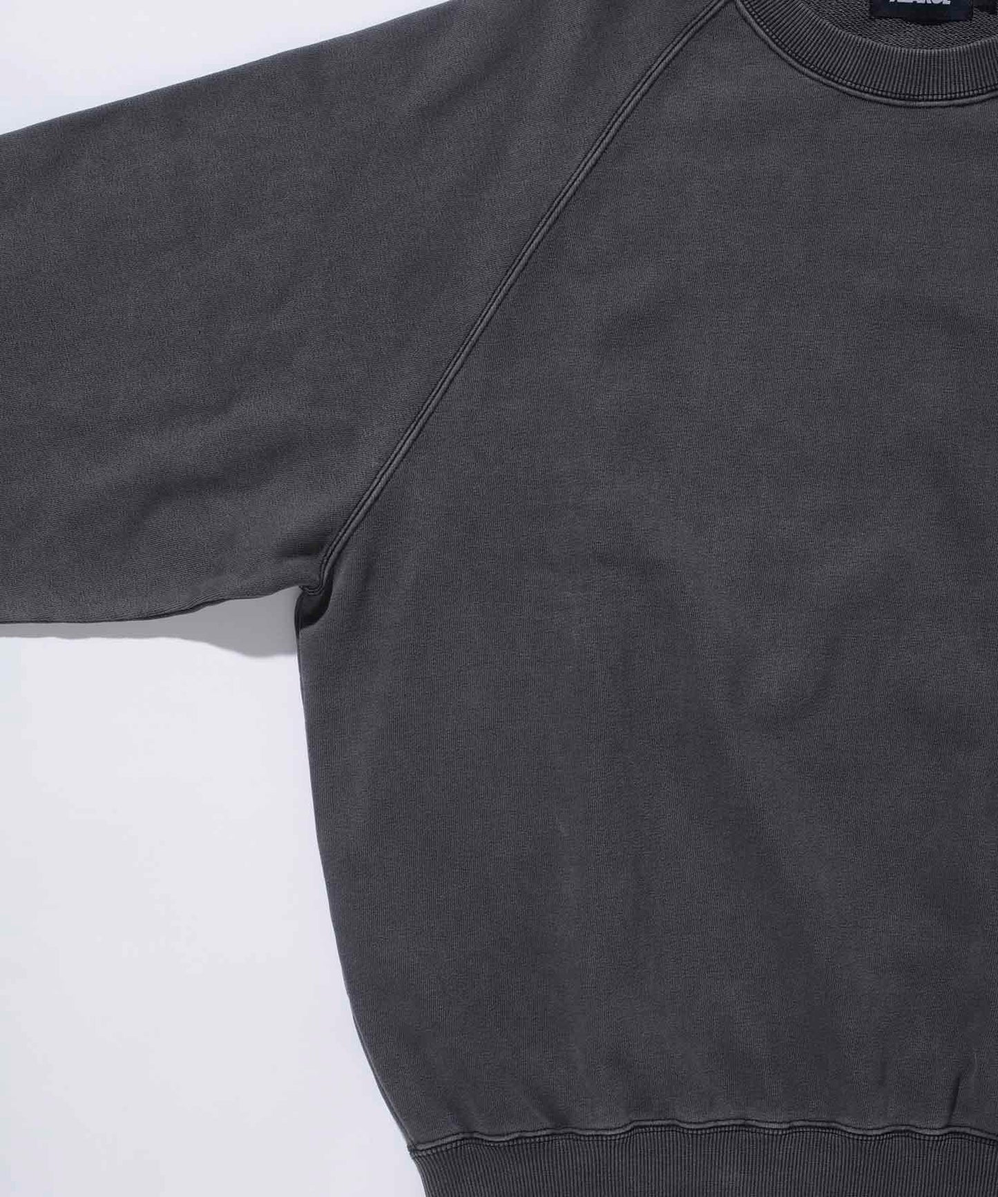 OVERDYED RAGLAN CREWNECK SWEAT