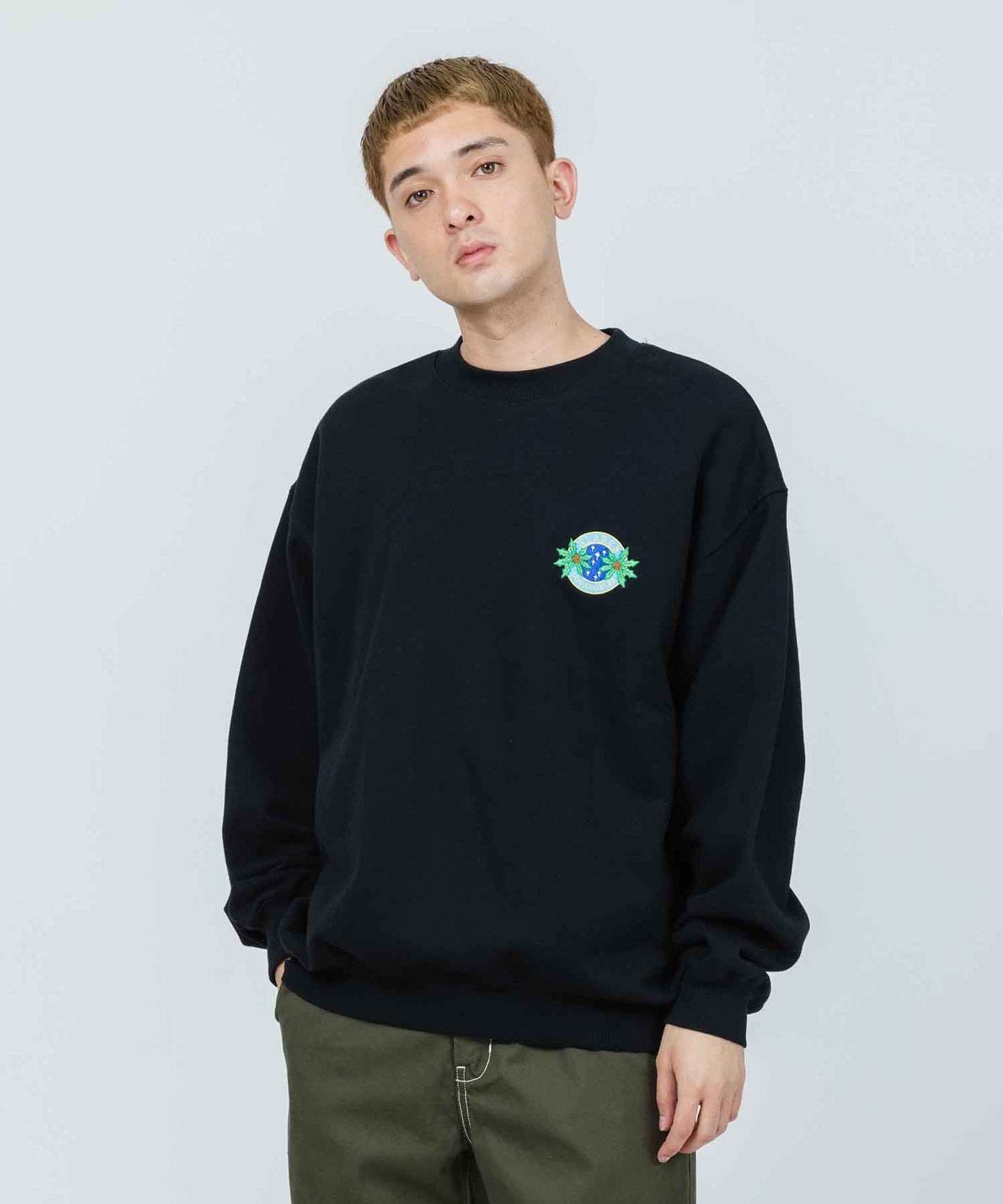 HOLIDAY CREWNECK SWEAT