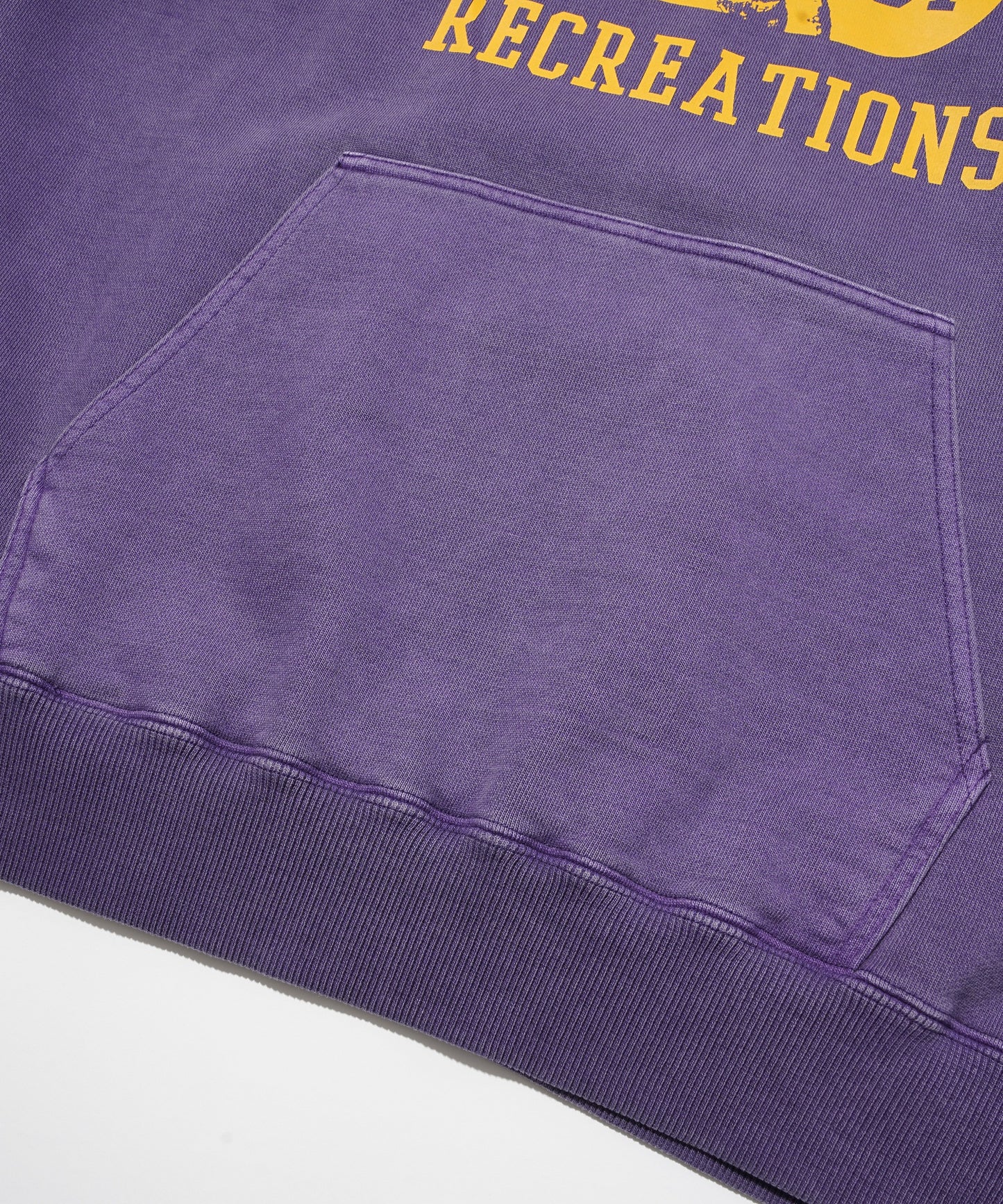 RECREATIONS PIGMENT DYED HOODED SWEATSHIRT