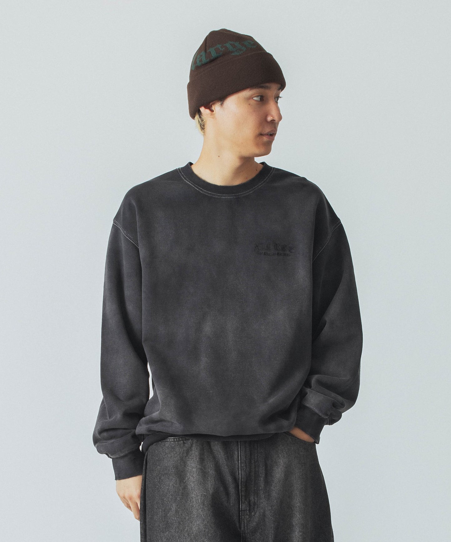 OLD ENGLISH BLEACHED CREWNECK SWEATSHIRT