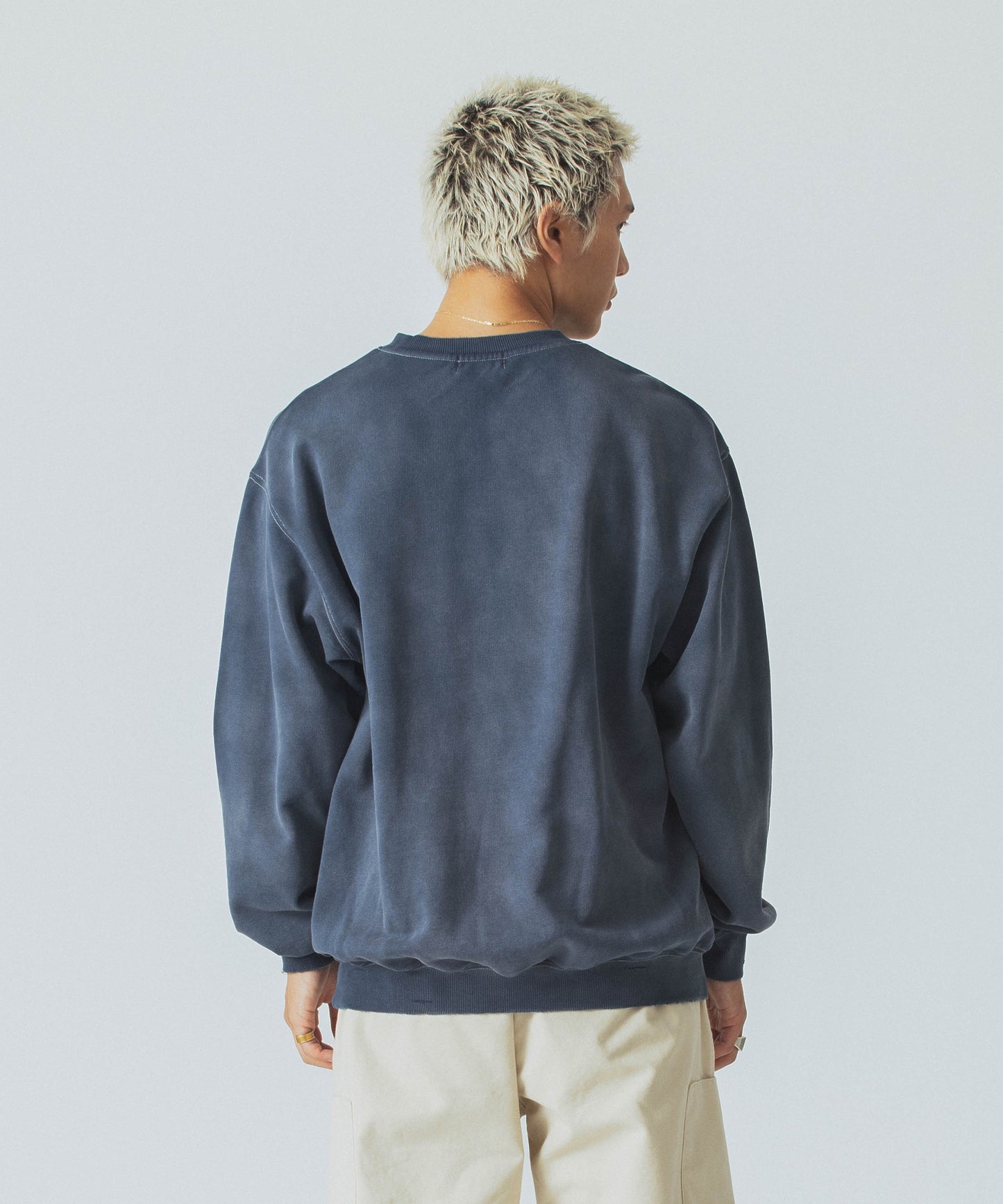 OLD ENGLISH BLEACHED CREWNECK SWEATSHIRT