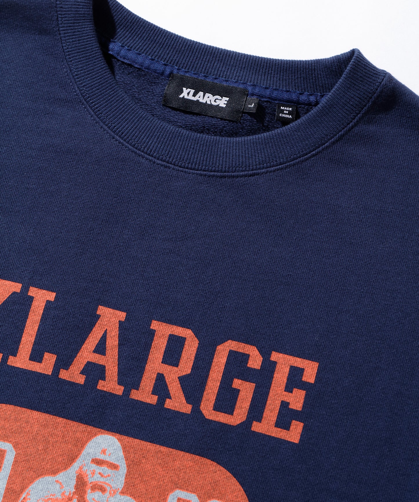 RECREATIONS CREWNECK SWEATSHIRT