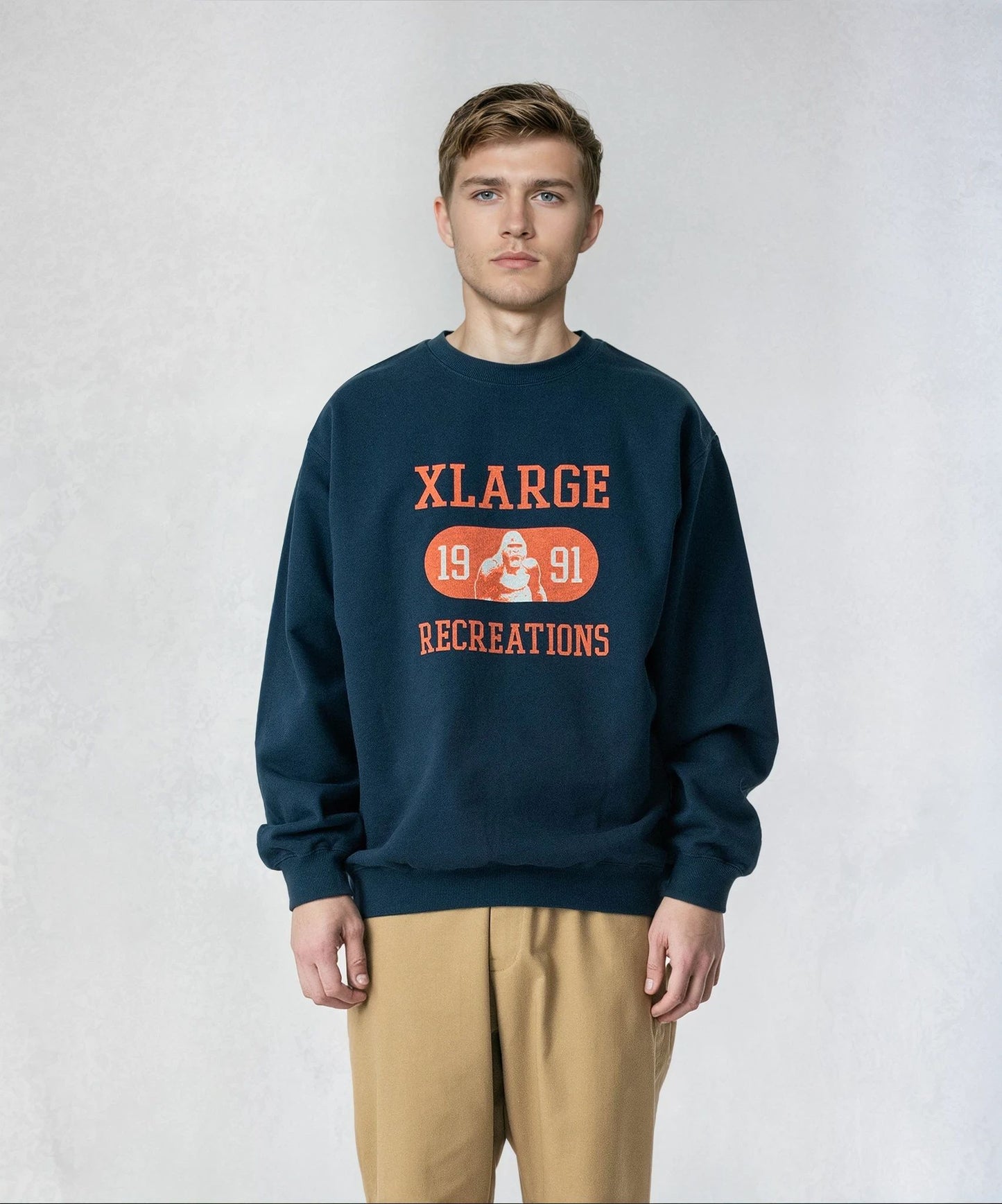 RECREATIONS CREWNECK SWEATSHIRT