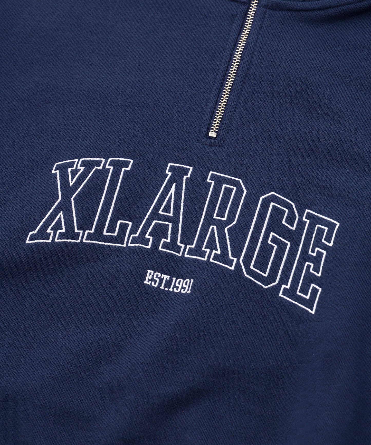 STRIPED RIB HALF ZIP SWEATSHIRT