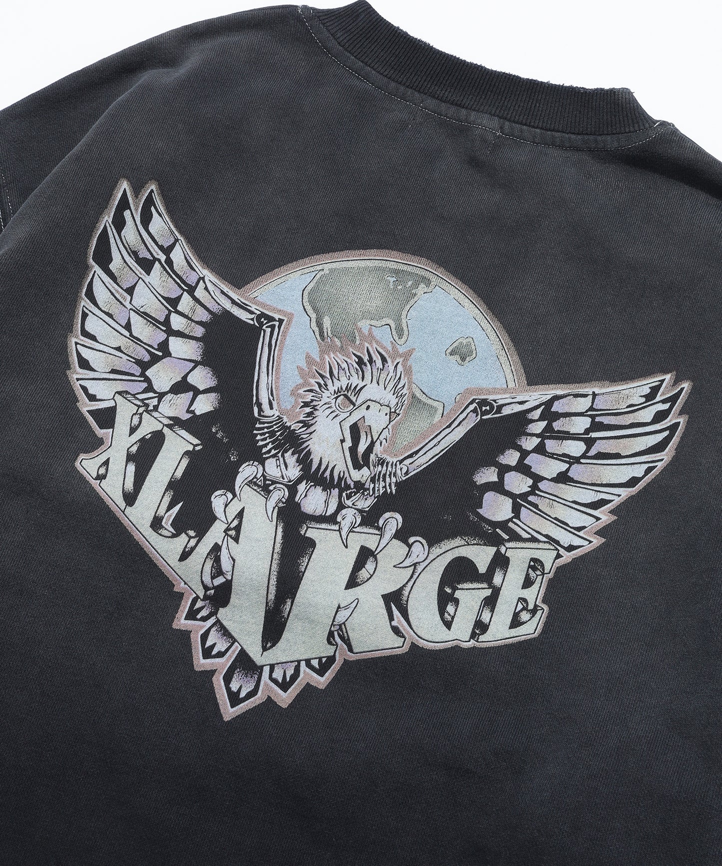 EAGLE WINGS TO THE WORLD CREWNECK SWEATSHIRT