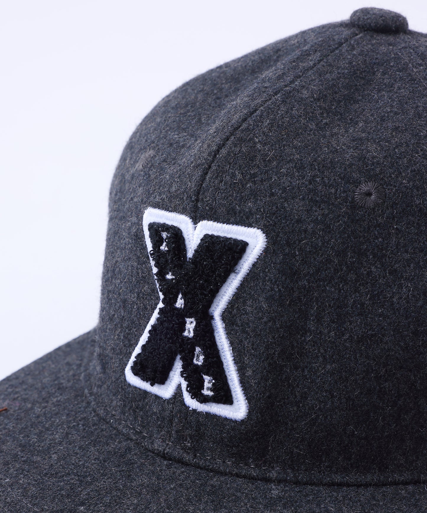 X LOGO CAP