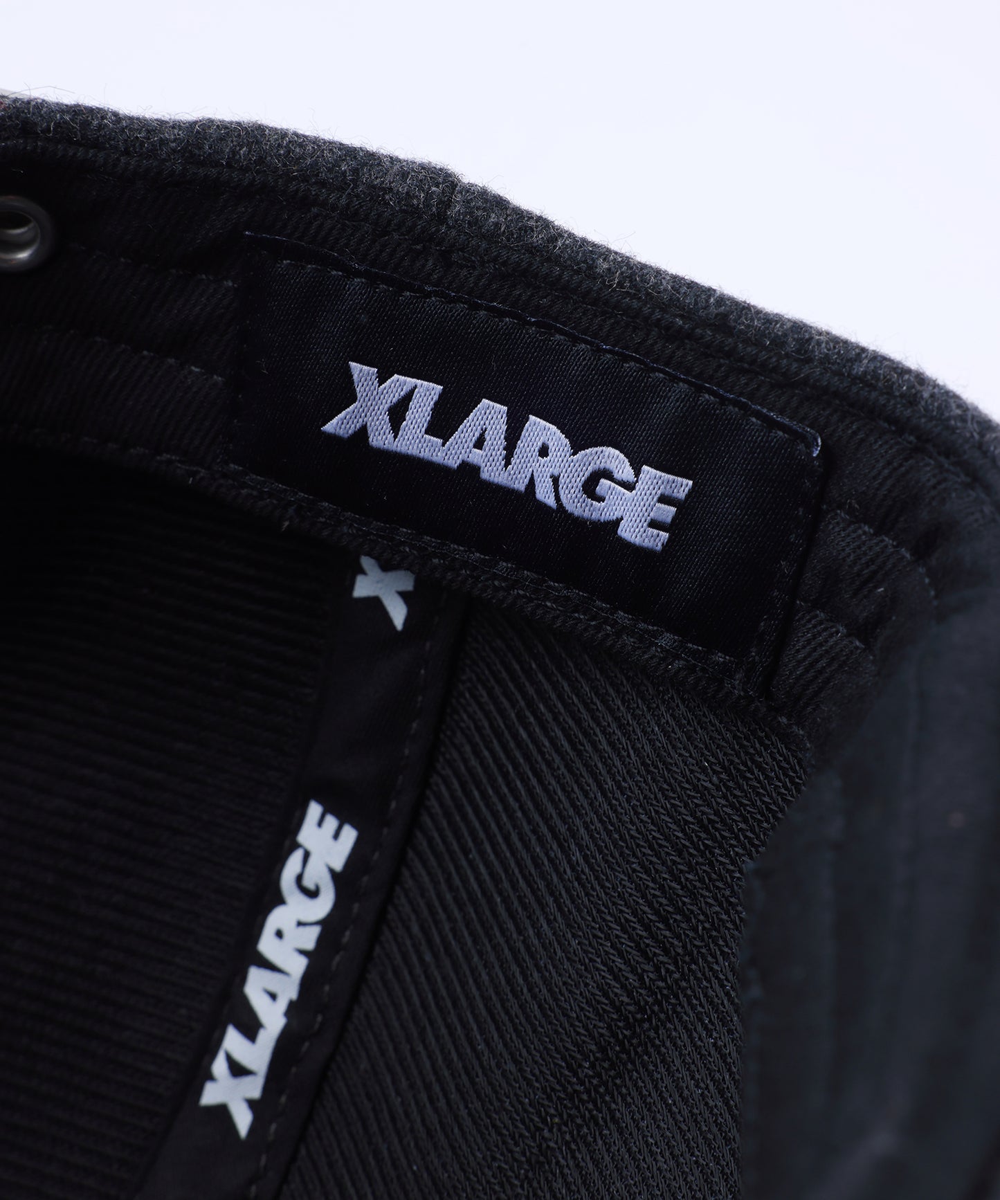 X LOGO CAP
