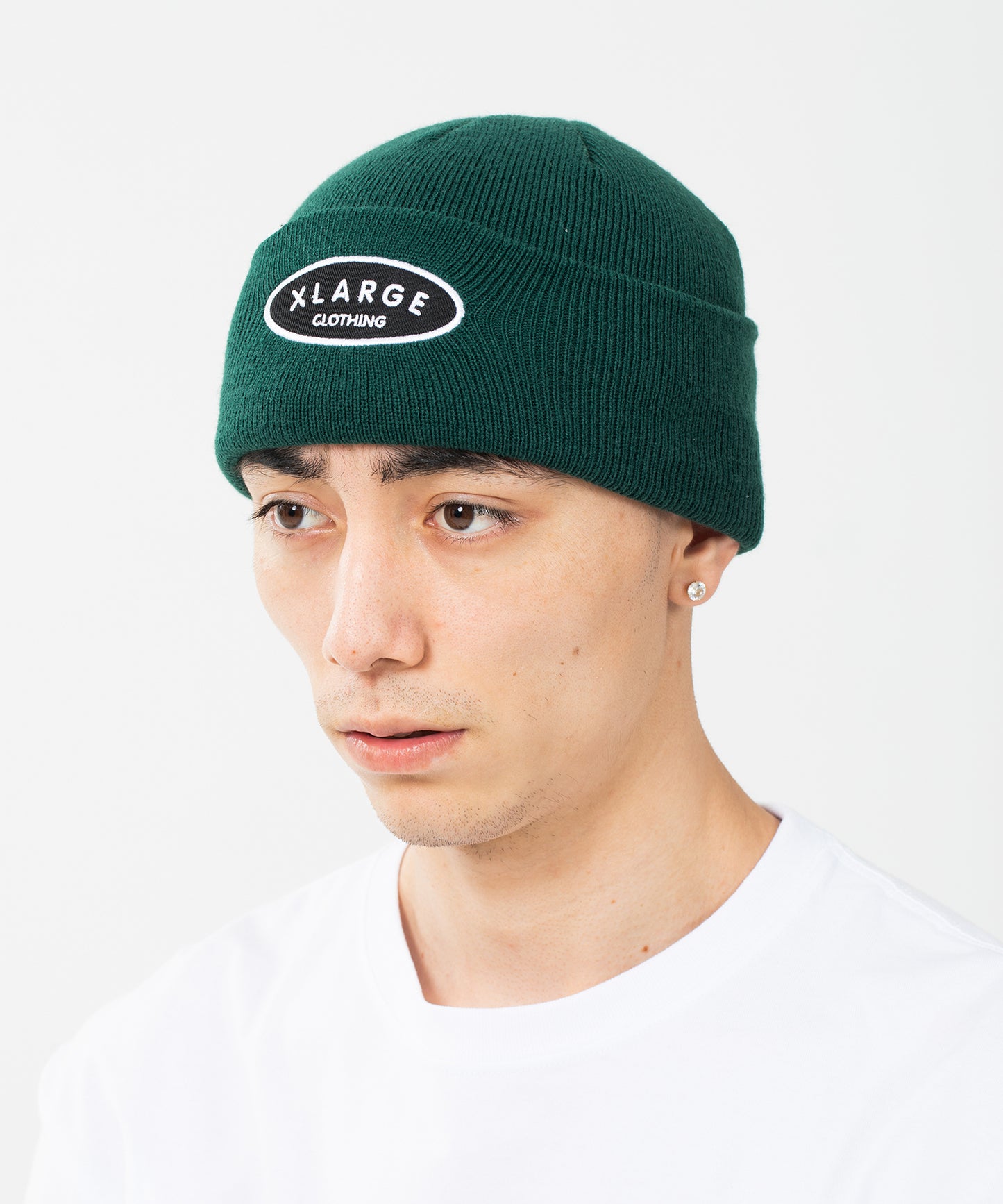 EMBLEM CUFF BEANIE