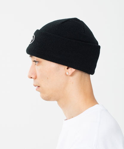 EMBLEM CUFF BEANIE