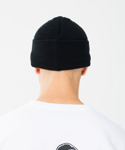 EMBLEM CUFF BEANIE